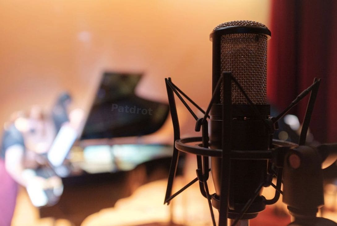 Cómo elegir el espacio ideal para grabar tu podcast en Madrid